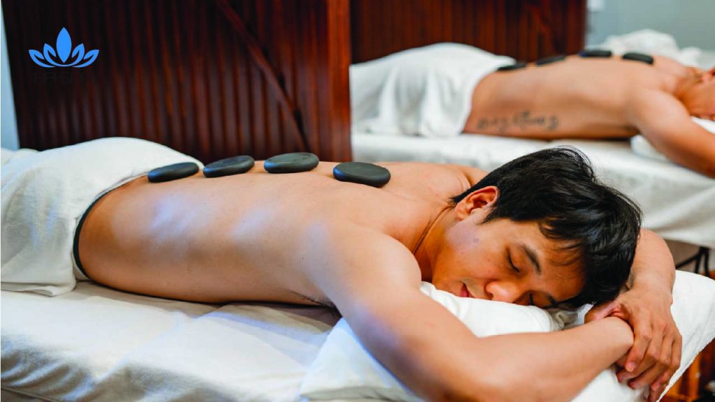 Massage đá nóng