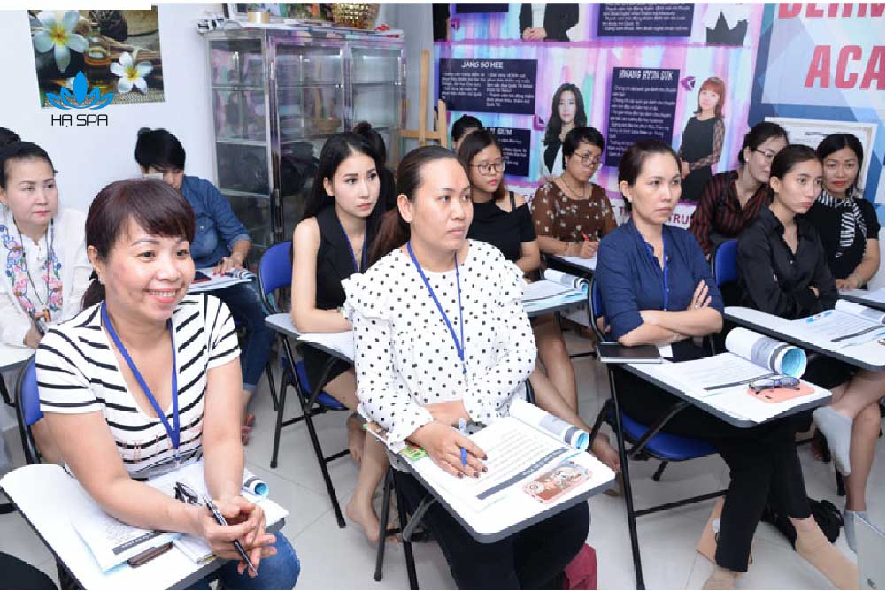 Học spa có cần bằng cấp không
