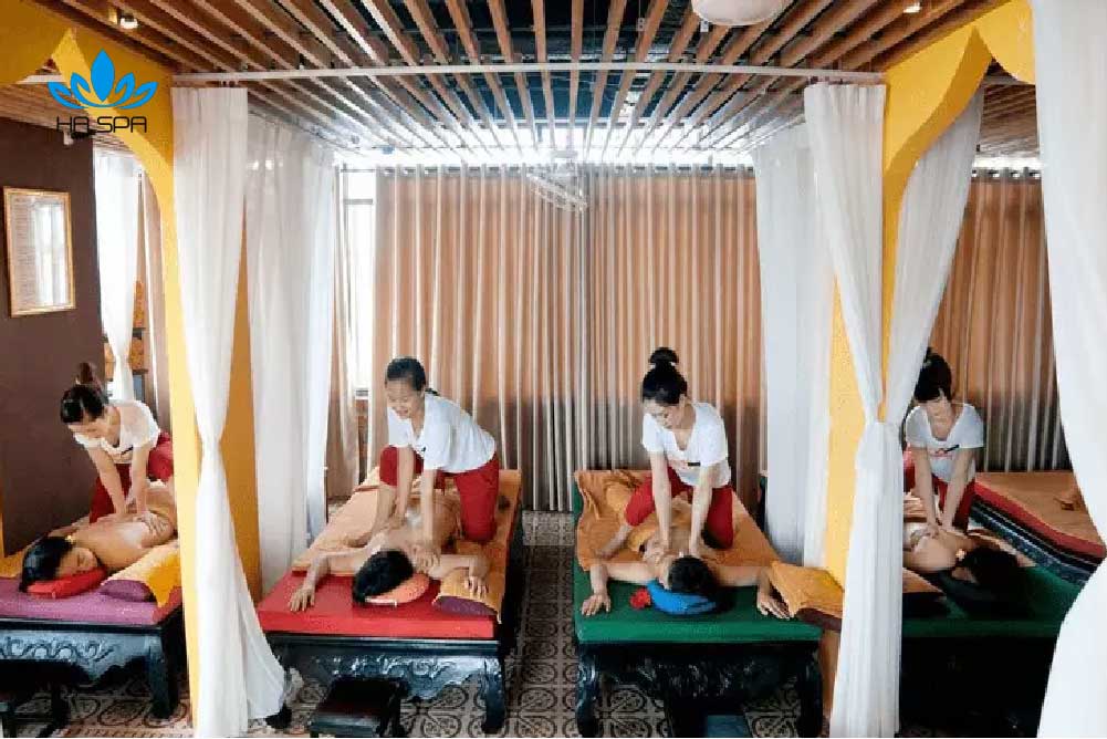 tay thi massage