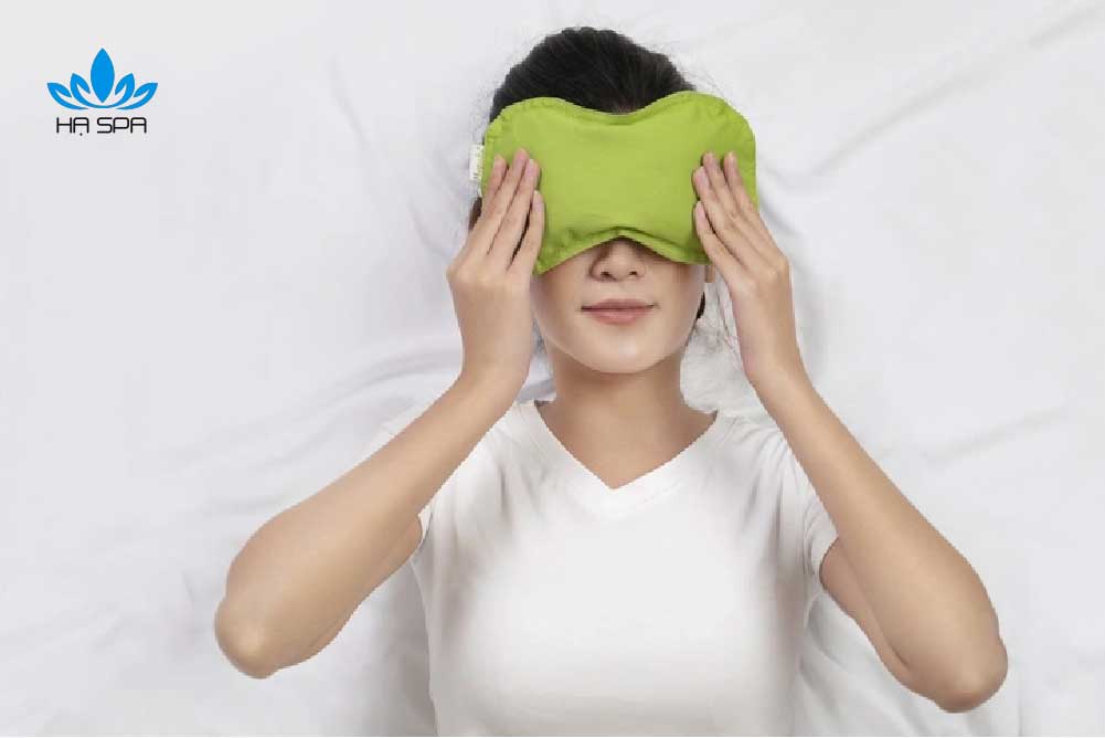 6 Cách massage mắt đúng kỹ thuật giúp mắt khỏe đẹp hiệu quả nhất 9 massage ket hop chuom lanh cho mat