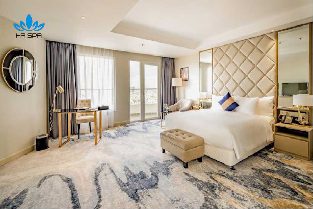 la vela saigon hotel spa