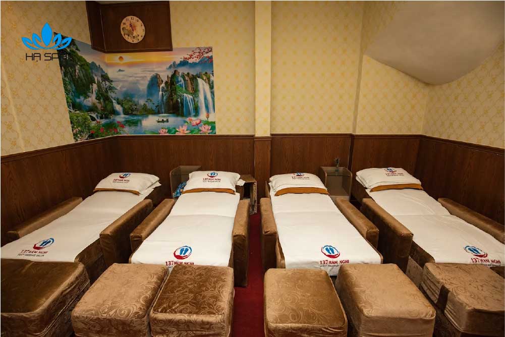 137 ham nghi foot massage