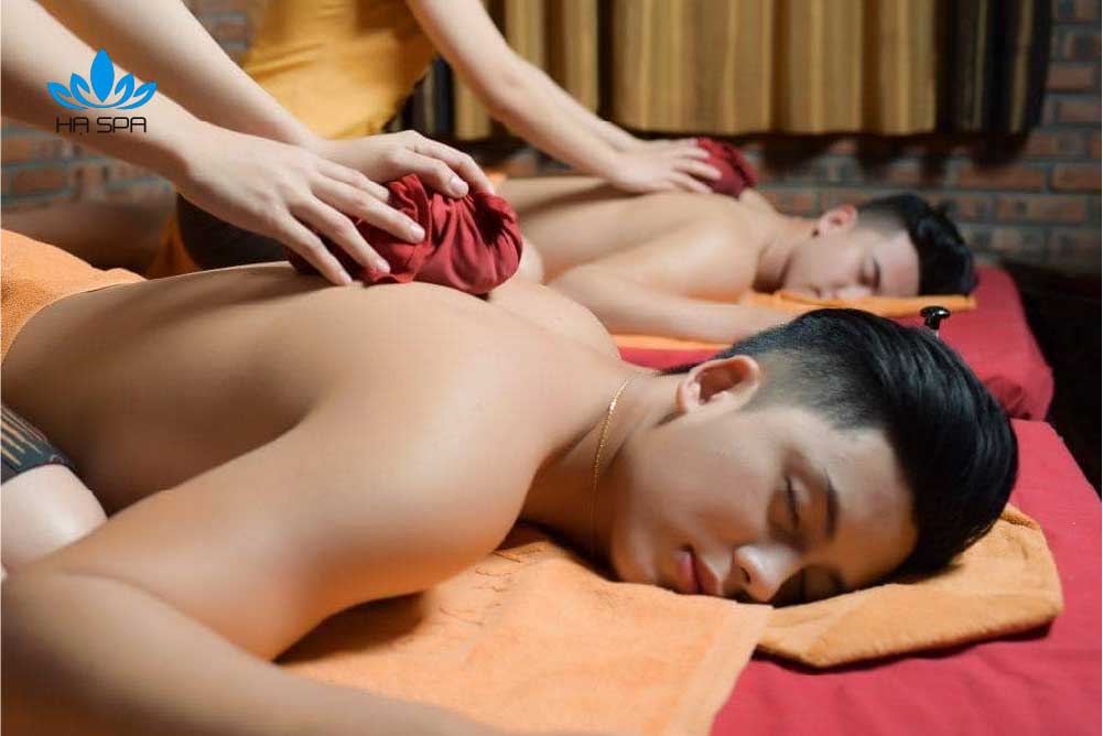 massage vat li tri lieu ban mai