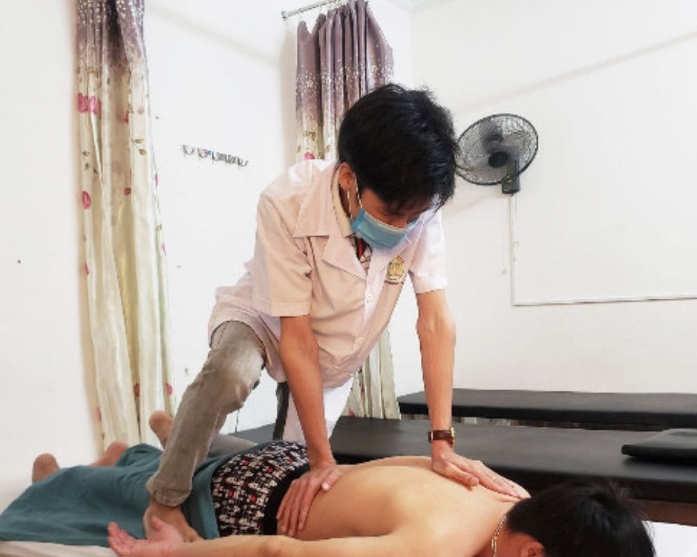 massage nguoi mu go dau dia diem massage go dau noi tieng