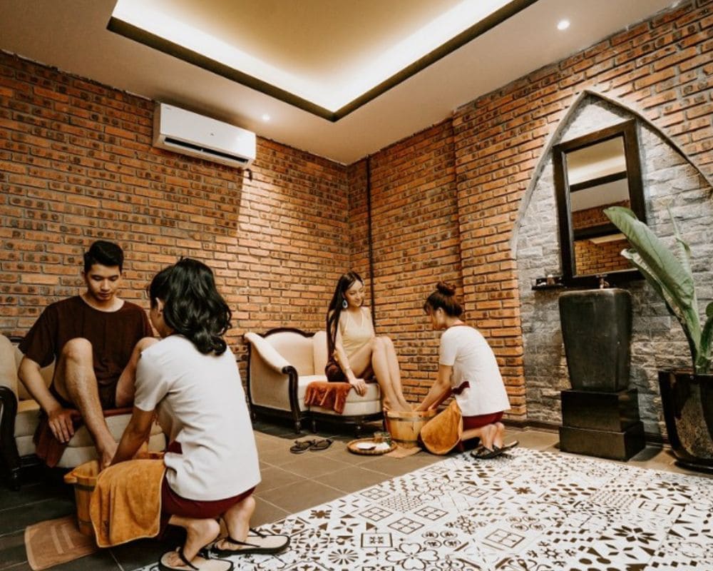 spa sai gon spa massage tai duc hoa noi tieng dong khach